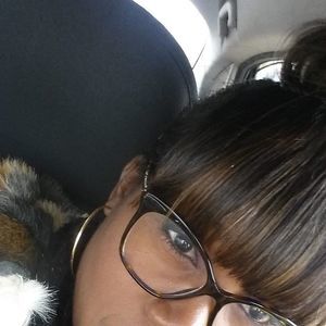 Meet your Posher, Kanisha